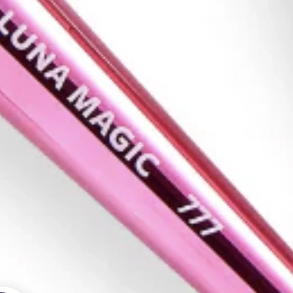 Luna Magic ⭐️brand new
